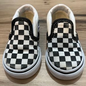 Baby checker vans